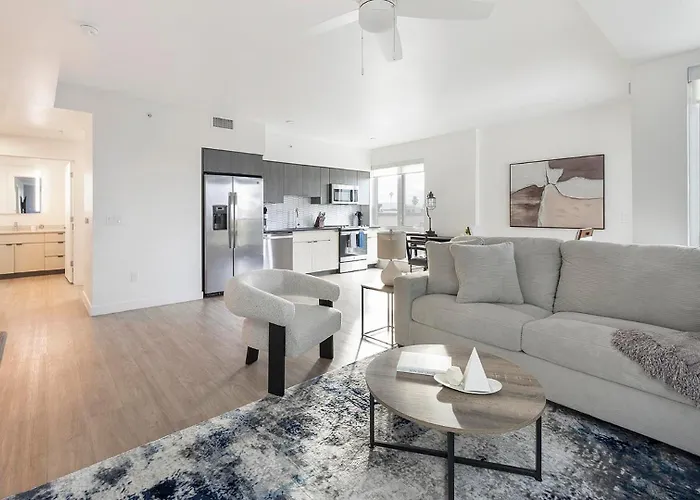 Landing Spectacular 2Bd Pool Yoga Studio Appartement
