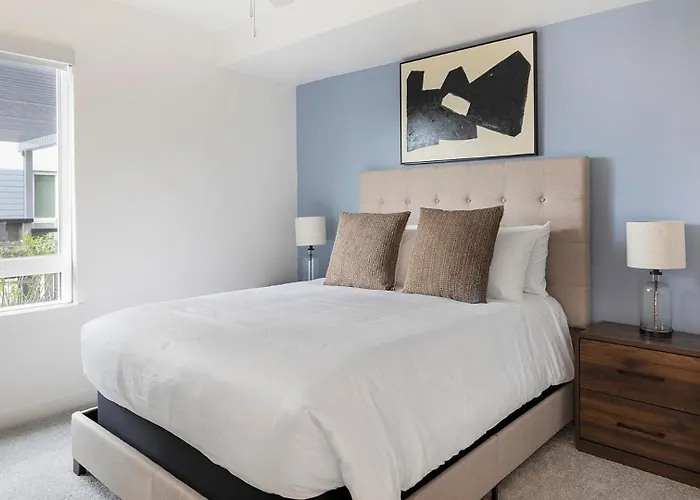 Landing Spectacular 2Bd Pool Yoga Studio Tempe