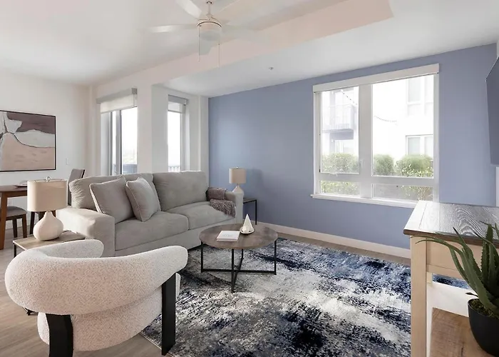 Landing Spectacular 2Bd Pool Yoga Studio