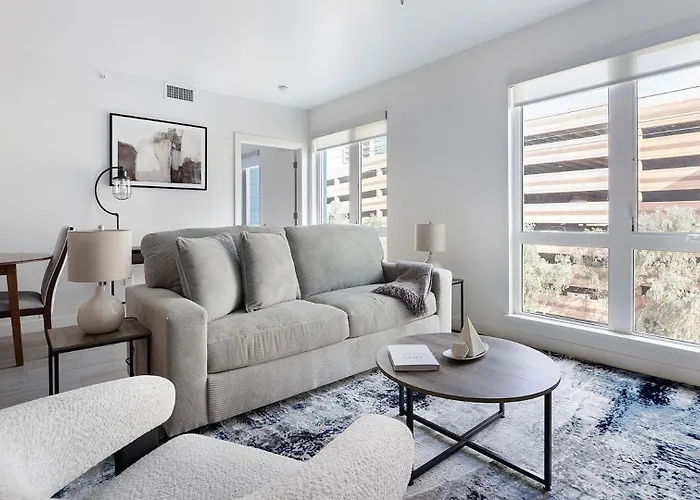Landing Spectacular 2Bd Pool Yoga Studio Tempe