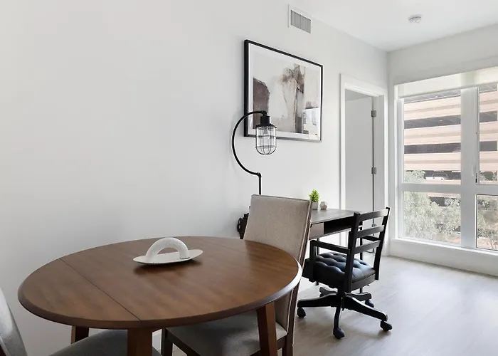 Landing Spectacular 2Bd Pool Yoga Studio Tempe